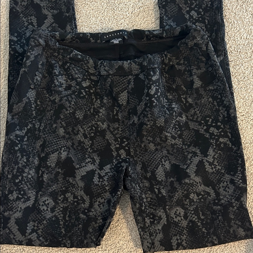 Sanctuary Black Gray Snake-Print Leggings